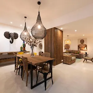 Out Of Africa Apartment